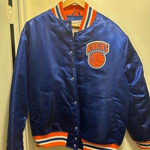 Mitchell & Ness Hardwood Classic. A true New Yorker vibe. Size large.